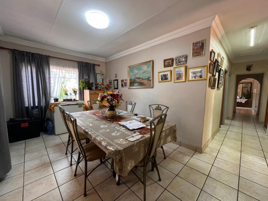 3 Bedroom Property for Sale in Geelhoutpark North West